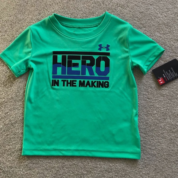 UNDER ARMOUR BOYS TWO PIECE SET - Picture 4 of 5